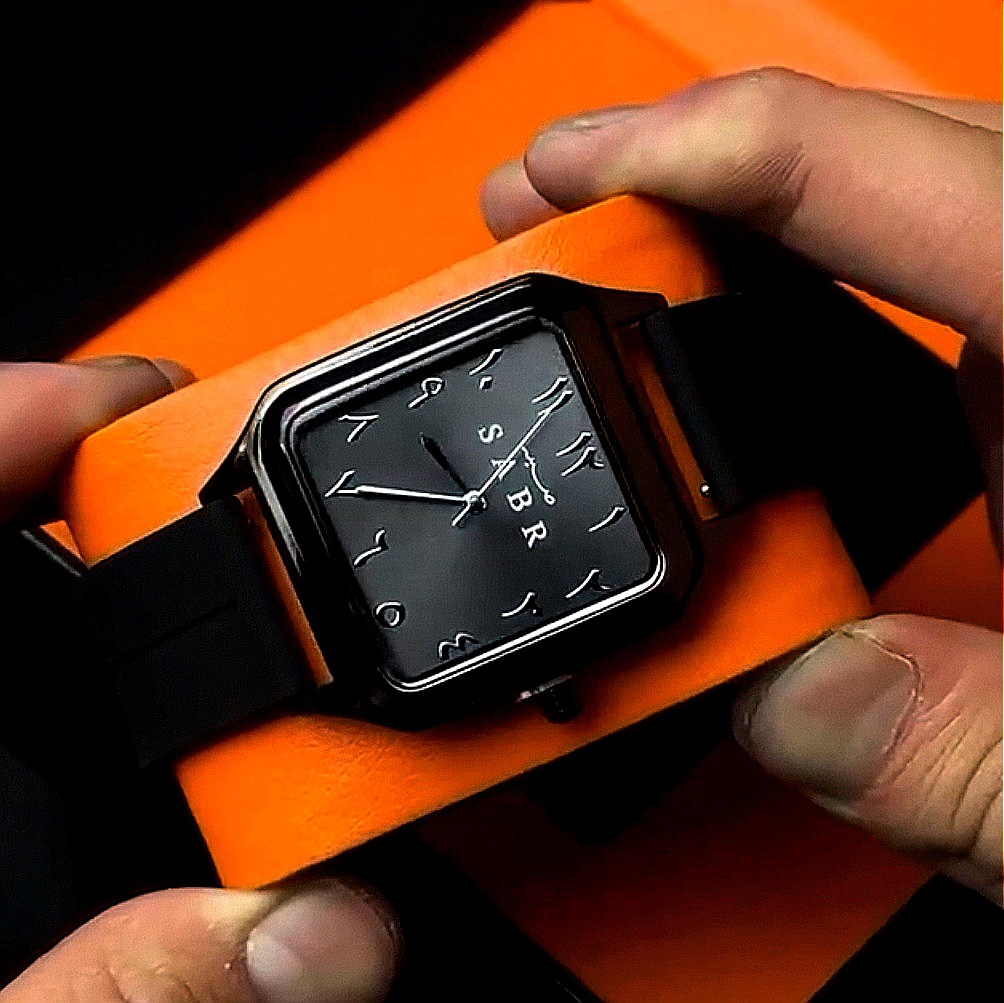 SABR Arap Rakamlı Quartz Saat  - Cartier Watch Santos incelemesi ve fiyatı